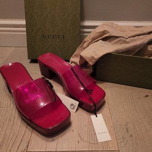Gucci Rubber Logo Platform Slide